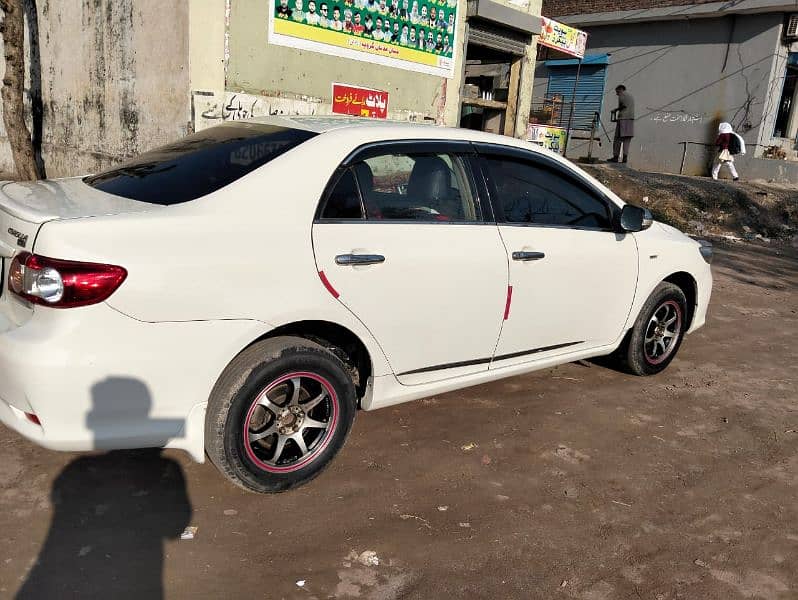 Toyota Corolla XLI 2013 6