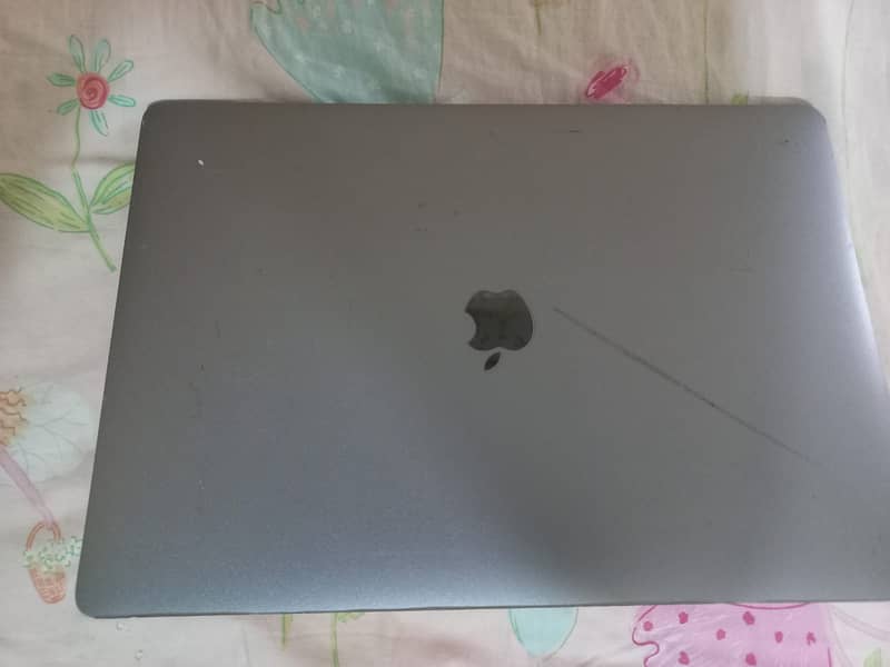 MacBook Pro-2017 15 Inch 1