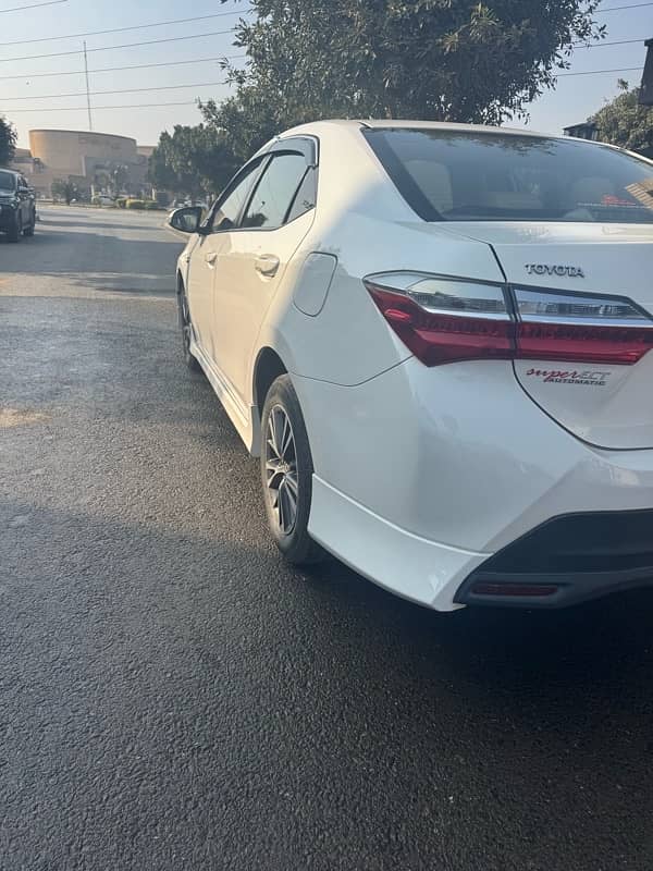 Toyota Corolla Altis 2019 4