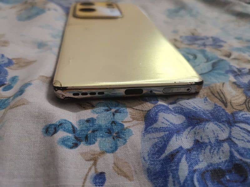 Infinix Zero 30 in ruff condition 4