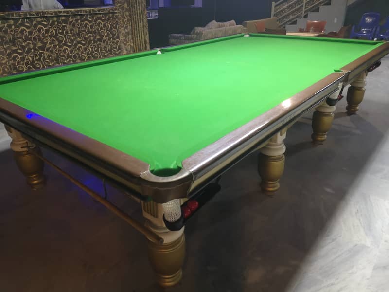 5 Snooker Tables & 1 Pool Table 2