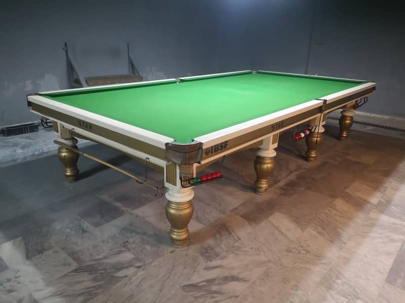 5 Snooker Tables & 1 Pool Table 4