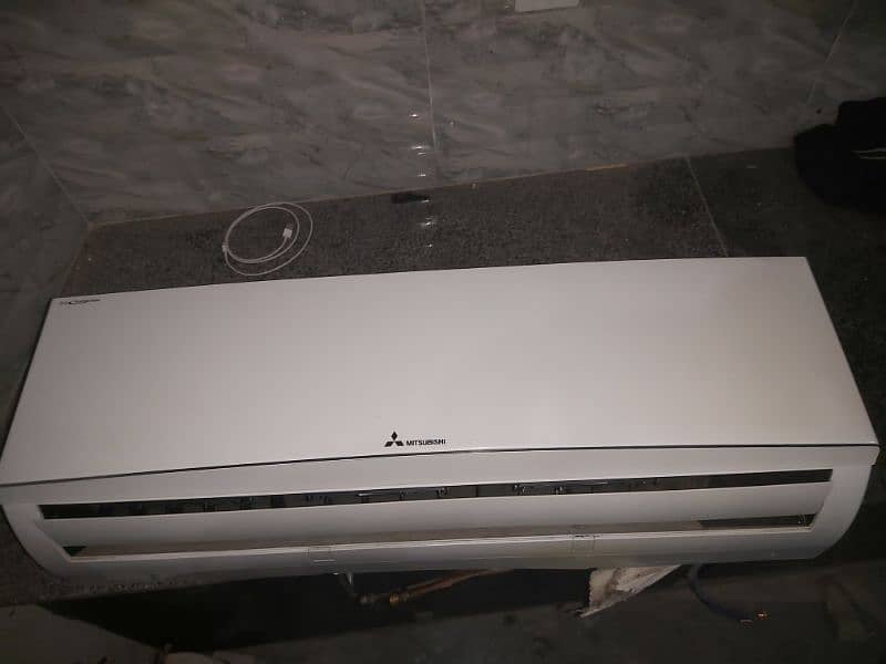 1.5 ton dc inverter orignle no ani fault heat and cool No 0309 9016006 0