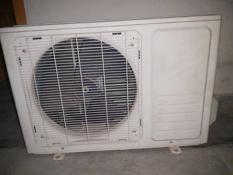 1.5 ton dc inverter orignle no ani fault heat and cool No 0309 9016006 4