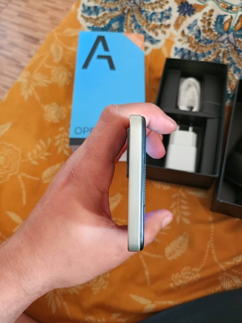 Selling my OPPO A57 urgent 4