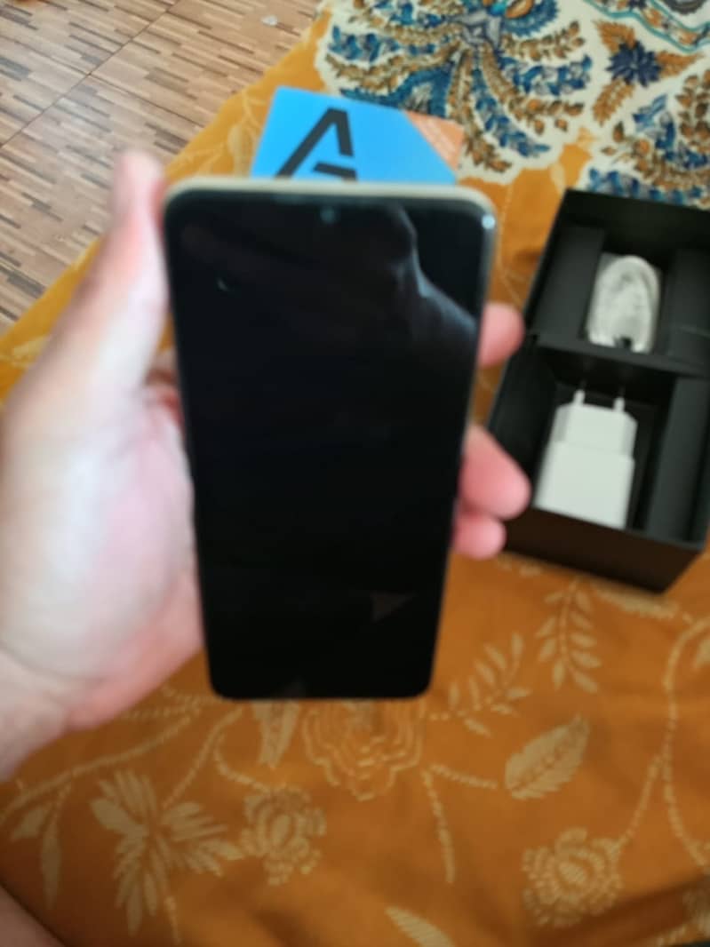 Selling my OPPO A57 urgent 6