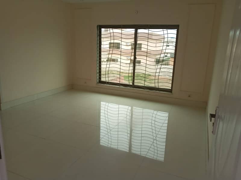 10 Marla Double Storey House For Rent In Central Park 0