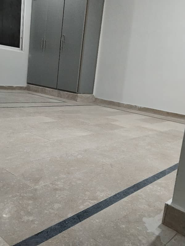 Ghauri Town Phase 4 C1 700 Square Feet Flat Up For Rent 1