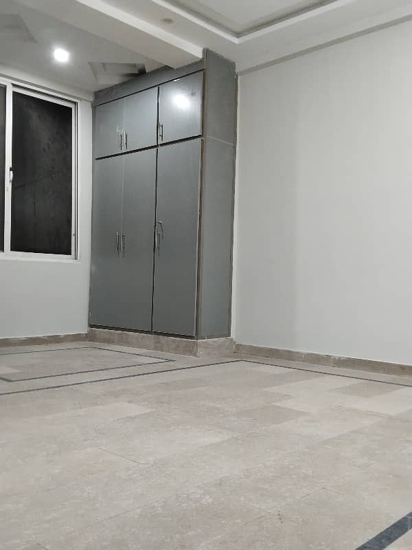 Ghauri Town Phase 4 C1 700 Square Feet Flat Up For Rent 2