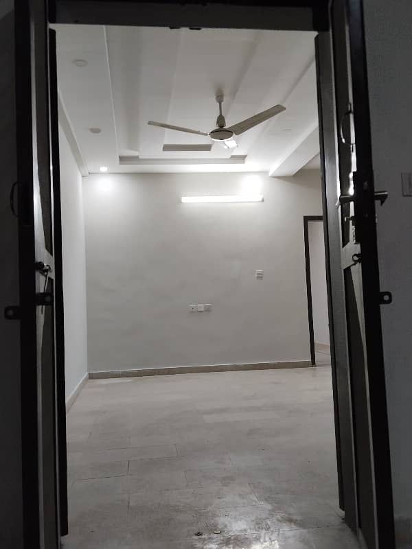 Ghauri Town Phase 4 C1 700 Square Feet Flat Up For Rent 6