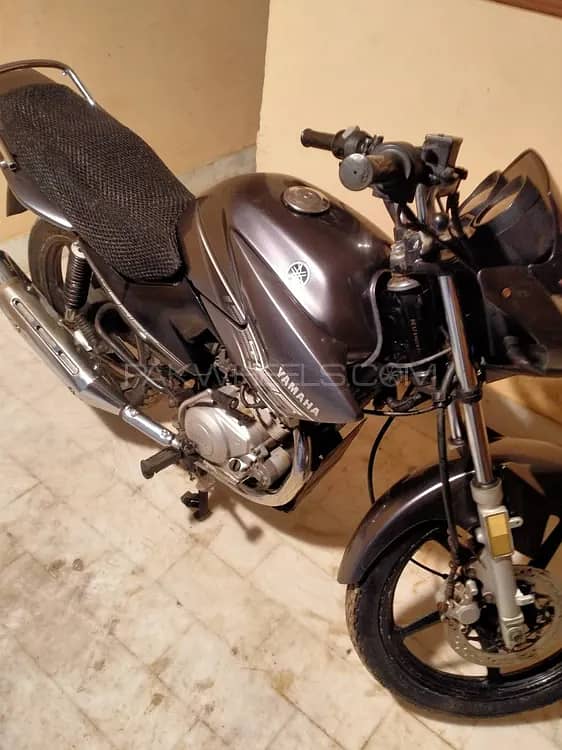 Yamaha YBR 125 2015 0