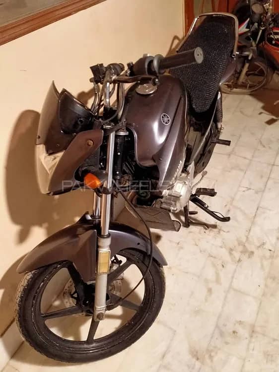 Yamaha YBR 125 2015 3