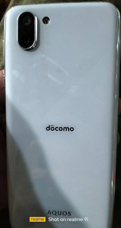 Aqous Docomo R2 4