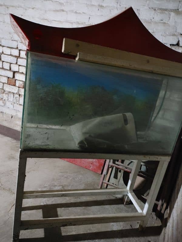 AQUARIUM with Iron Frame 2