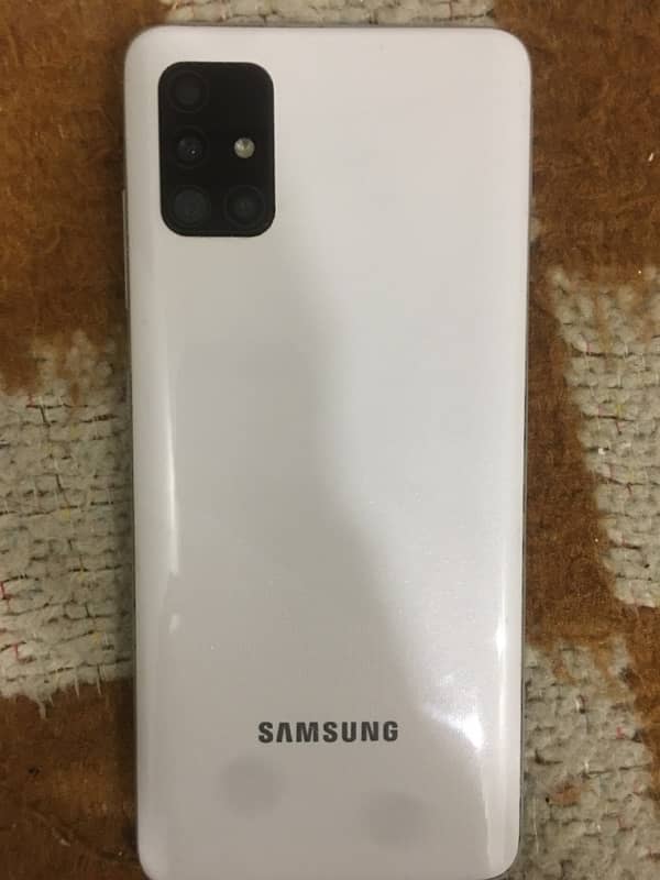 Samsung Galaxy A51 1