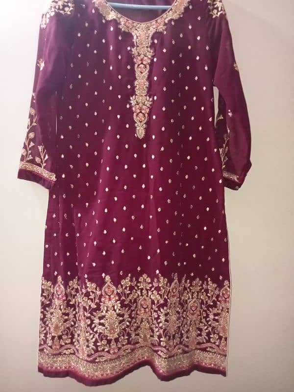 large size small medium size dresses available urgent sale con new hai 16