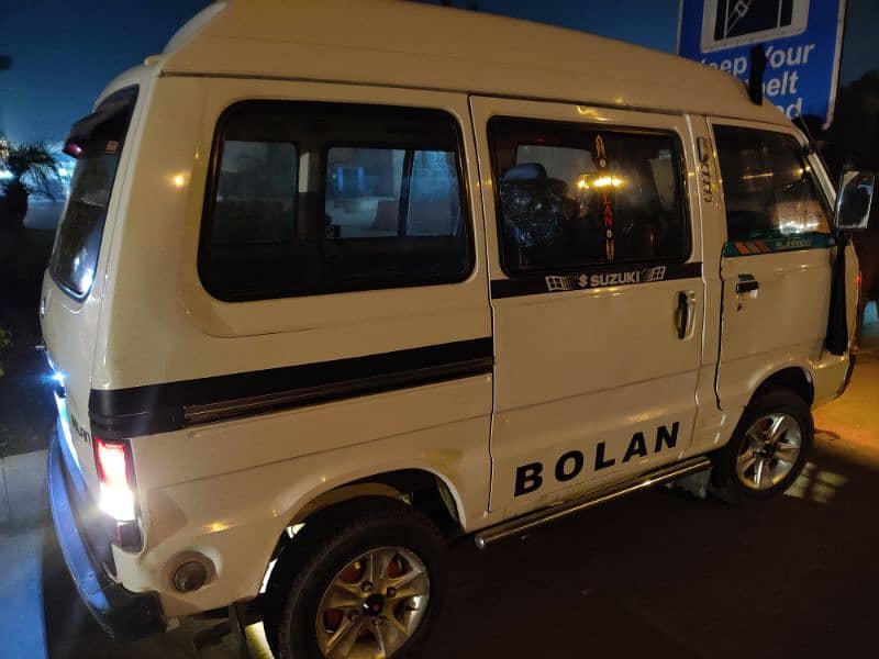 Suzuki Bolan 2015 3