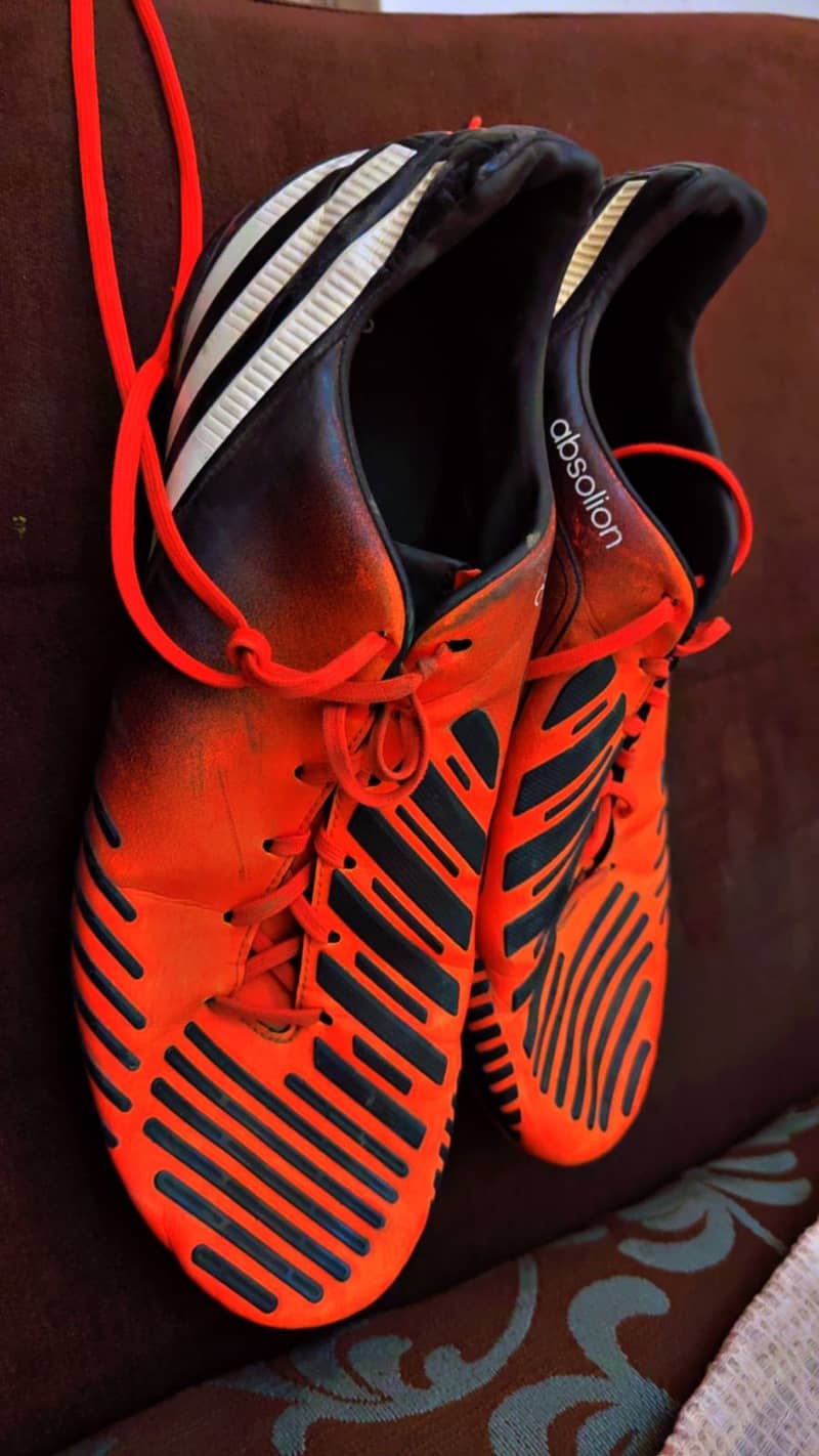 ADIDAS PREDATOR ORIGINAL SOCCER SHOES/ SOCCER CLEATS 4