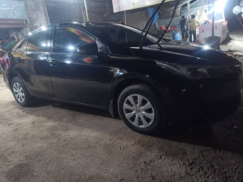 Toyota Corolla XLI 2016 1piec touchap 2