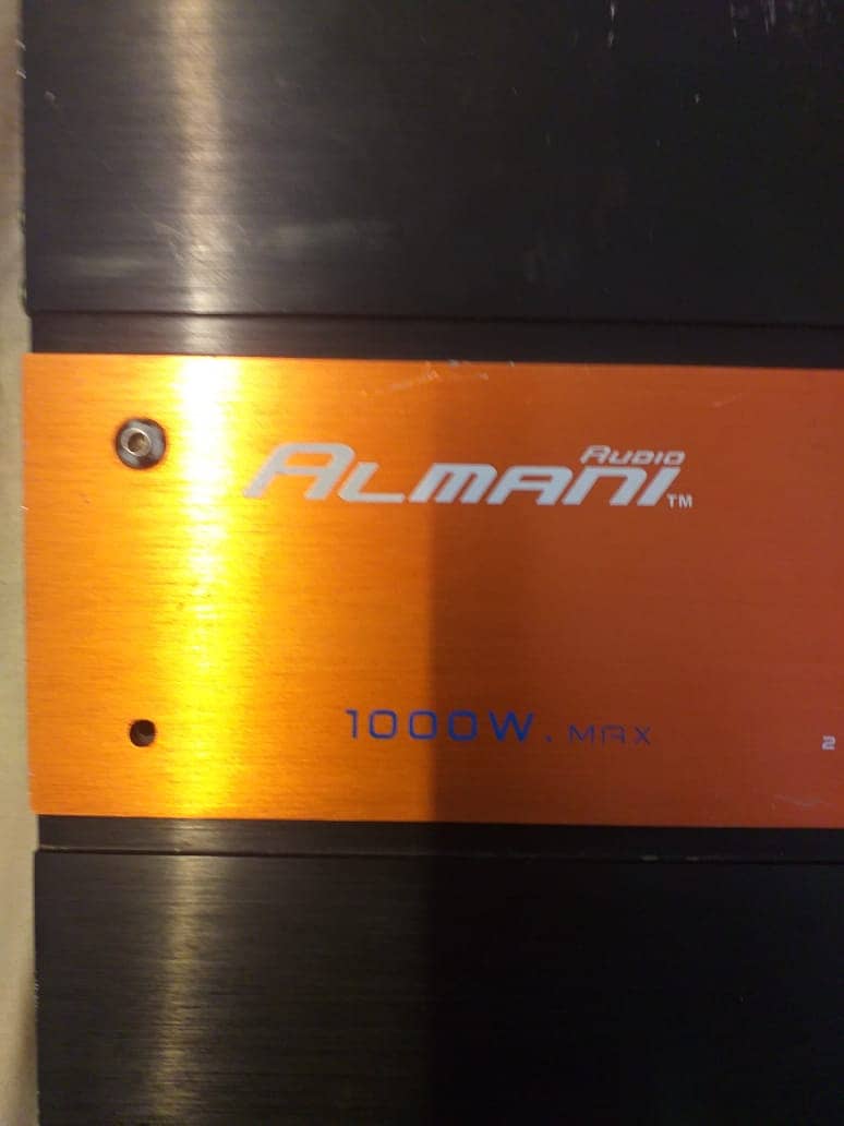 Almani Taiwani 1000W 2 Channel Amplifer. 4