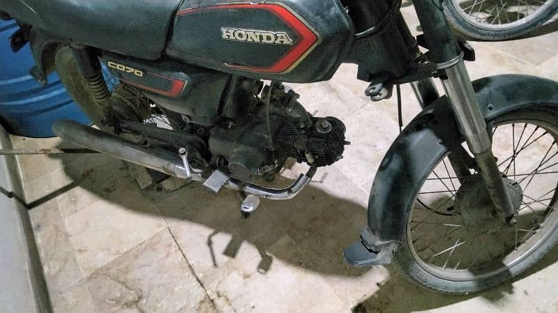 Honda 70 Karachi no 03188308655 only call 3