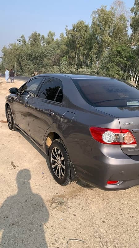 Toyota Corolla GLI 2013 1