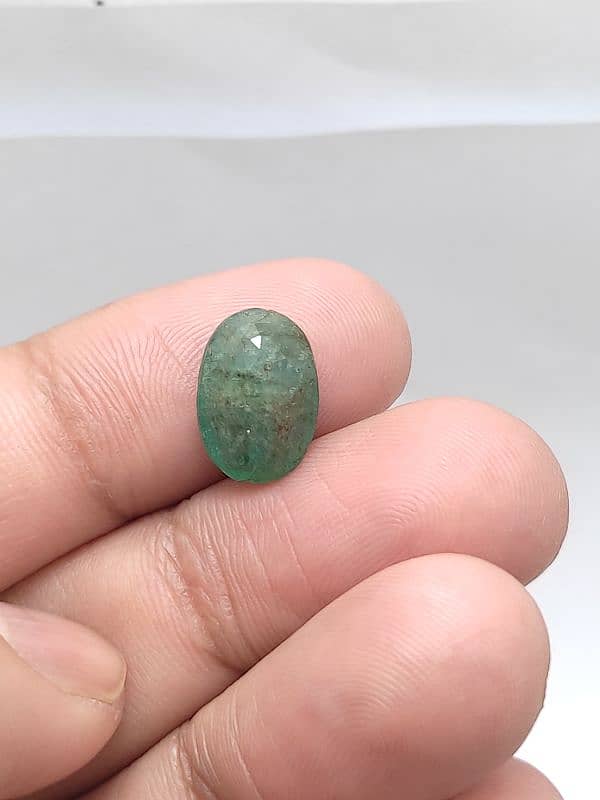 Natural Emerald Stone 1