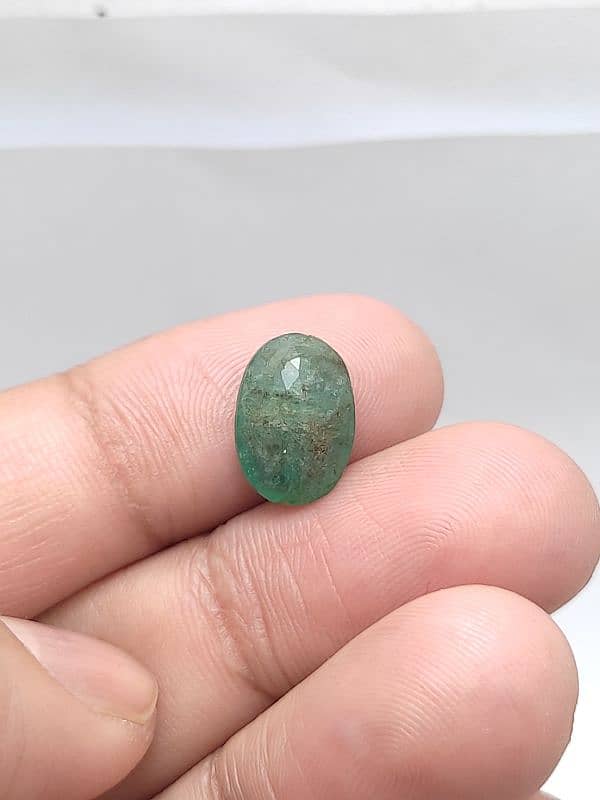 Natural Emerald Stone 2