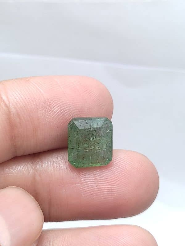 Natural Emerald Stone 6