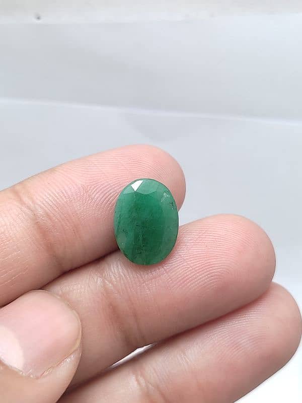 Natural Emerald Stone 13