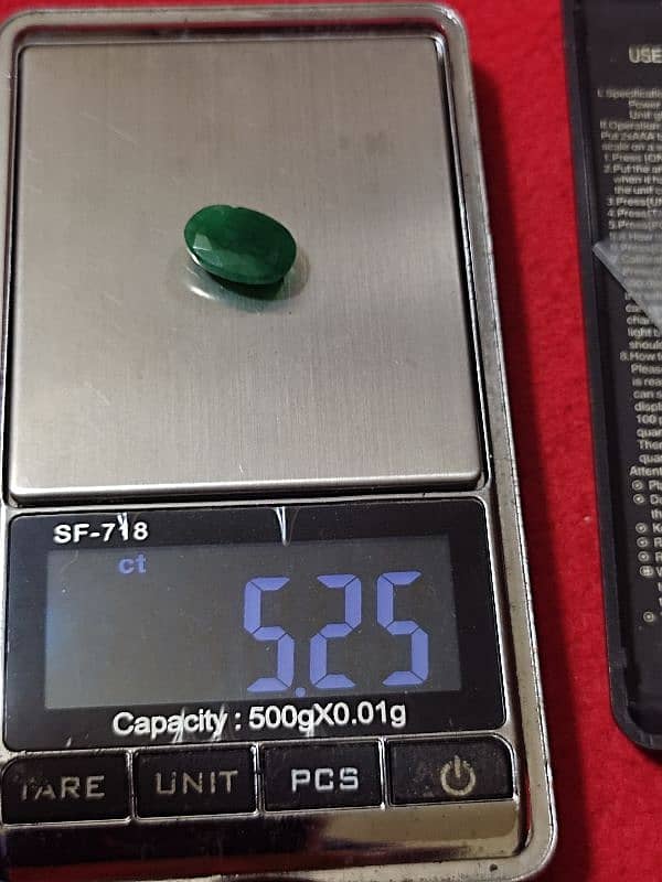 Natural Emerald Stone 16