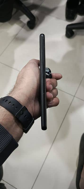 One Plus 10 pro 12/256 non Pta 4