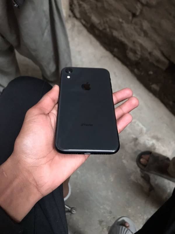 Iphone XR 10/10  condition All okay just thora dot ha baki waterpack h 0