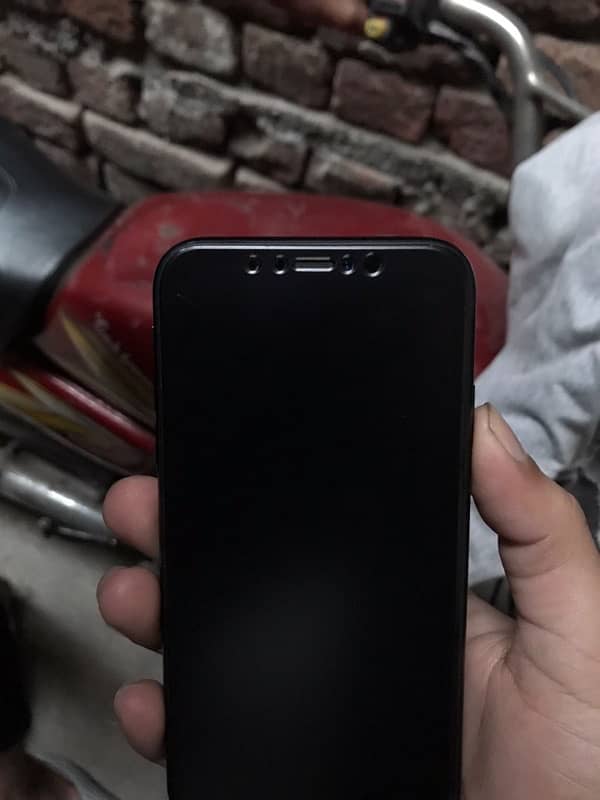 Iphone XR 10/10  condition All okay just thora dot ha baki waterpack h 7