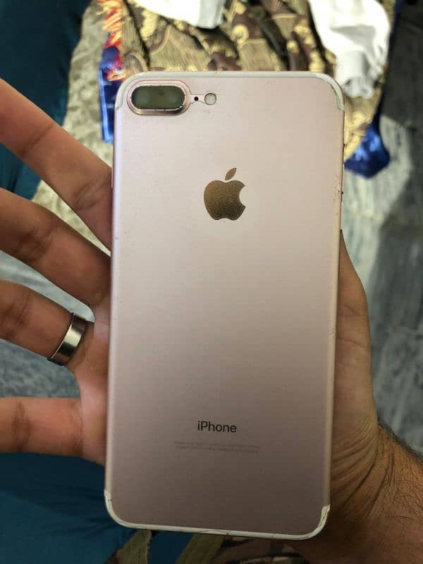 iphone 7plus 128gb pta approved my whatsapp number 03333877126 0