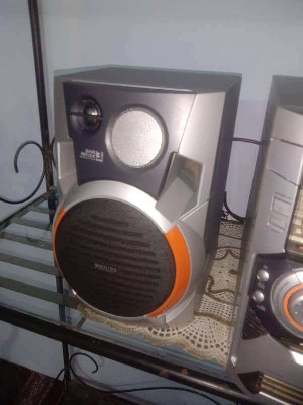 Philips sound system 8