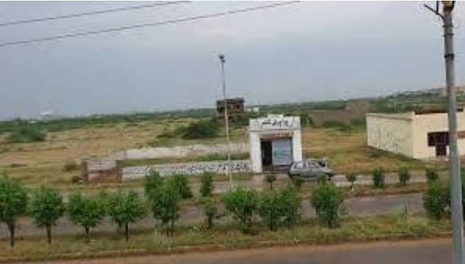 Residential Plot 1000 Yards For Sale 2