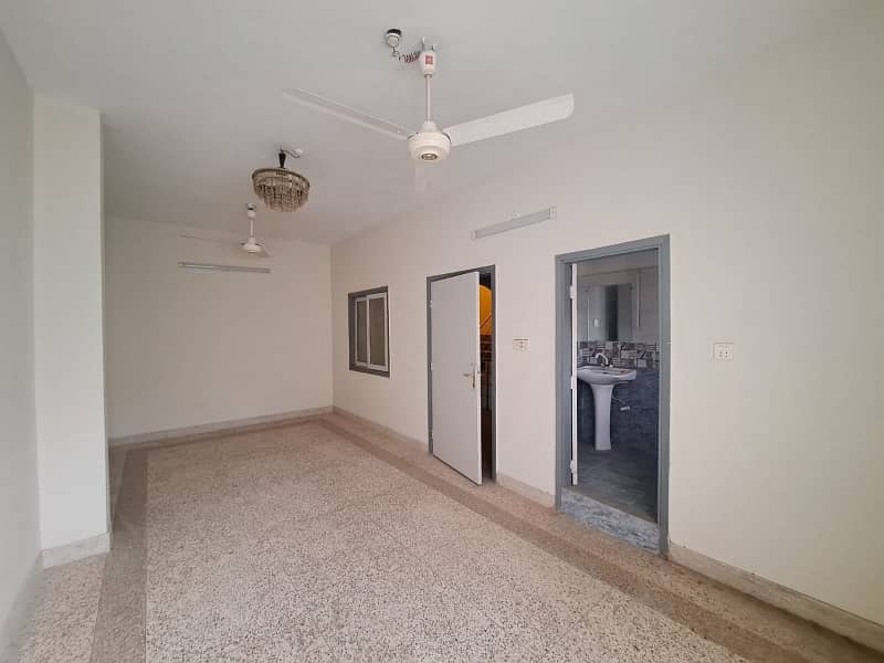 DHA PHASE 1 Bungalow 127 Yards Double Storey For Sale 22