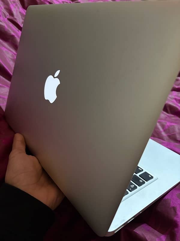 MacBook Air 2015 13” fresh imported. 1