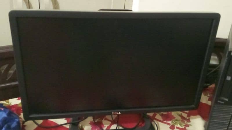 Modal Intel ( R )Core(TM) i3-2120 CPU 3.30GHZ Procesor and 23 inch LCD 7