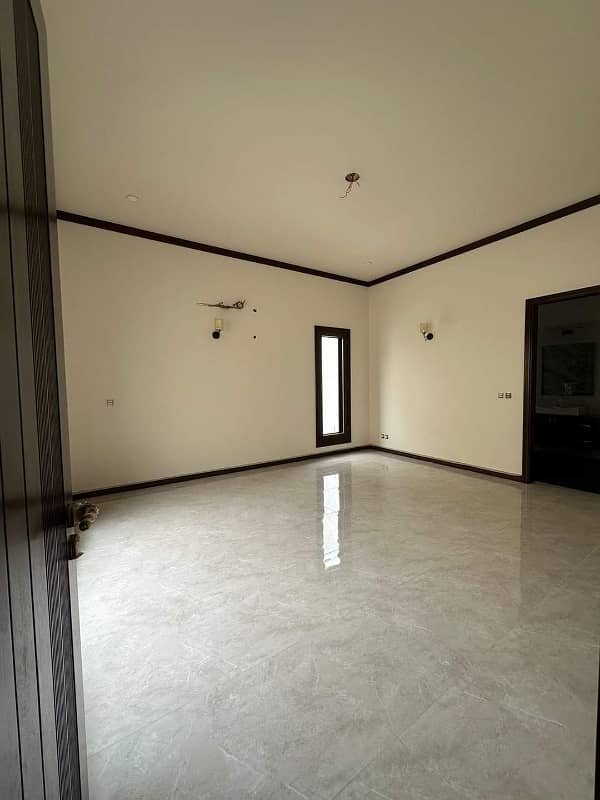 500 Yards Brand New Bungalow DHA PHASE 08 For Sale 8