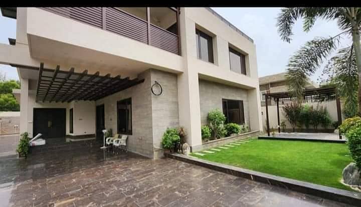 800 Yards Bungalow DHA PHASE 05 FOR SALE 1