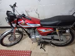 HONDA 125 RED