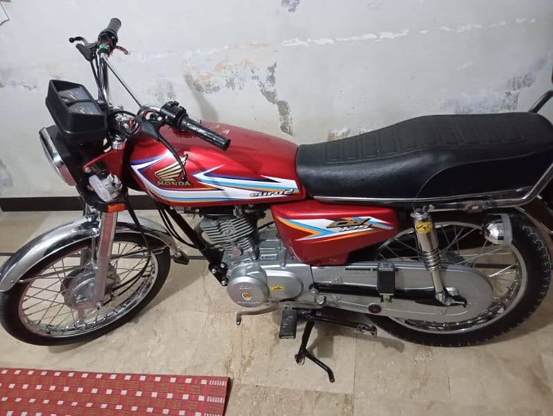 HONDA 125 RED 0