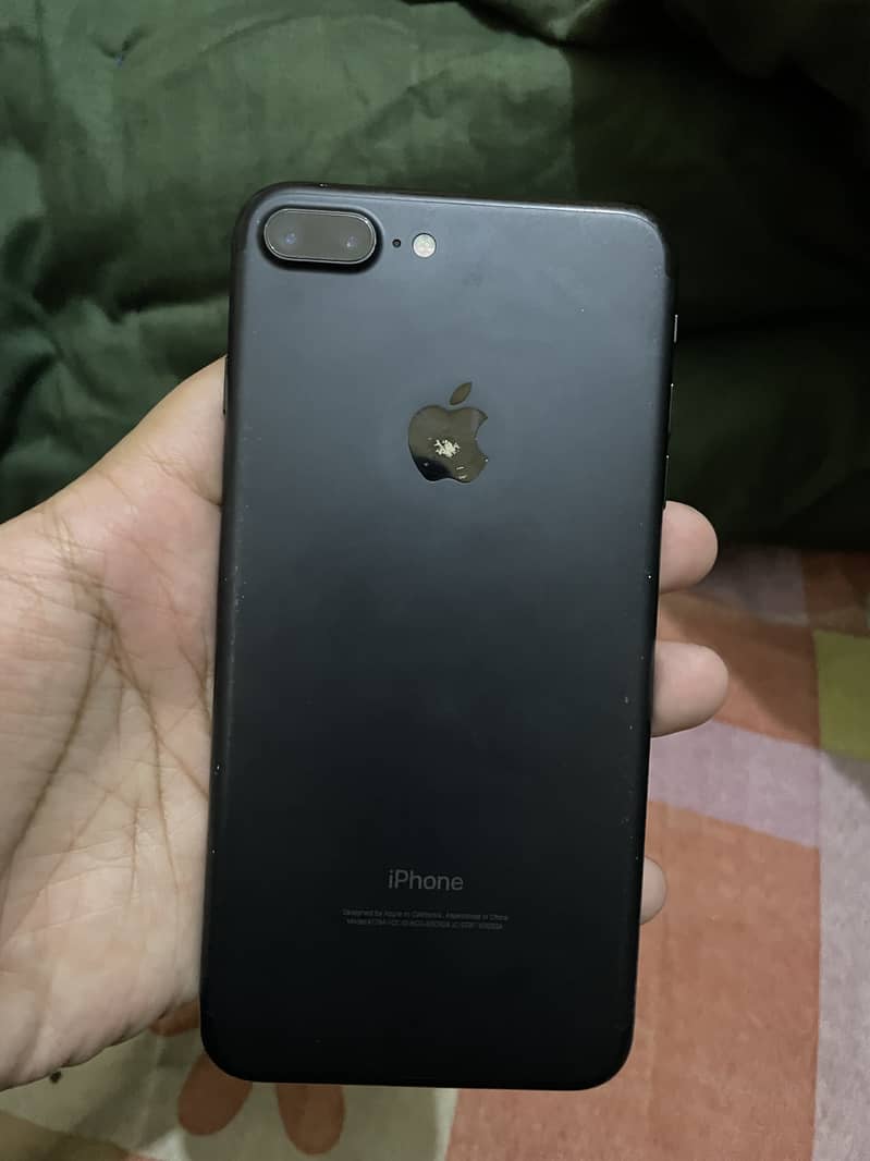 Apple iPhone 7 Plus 0