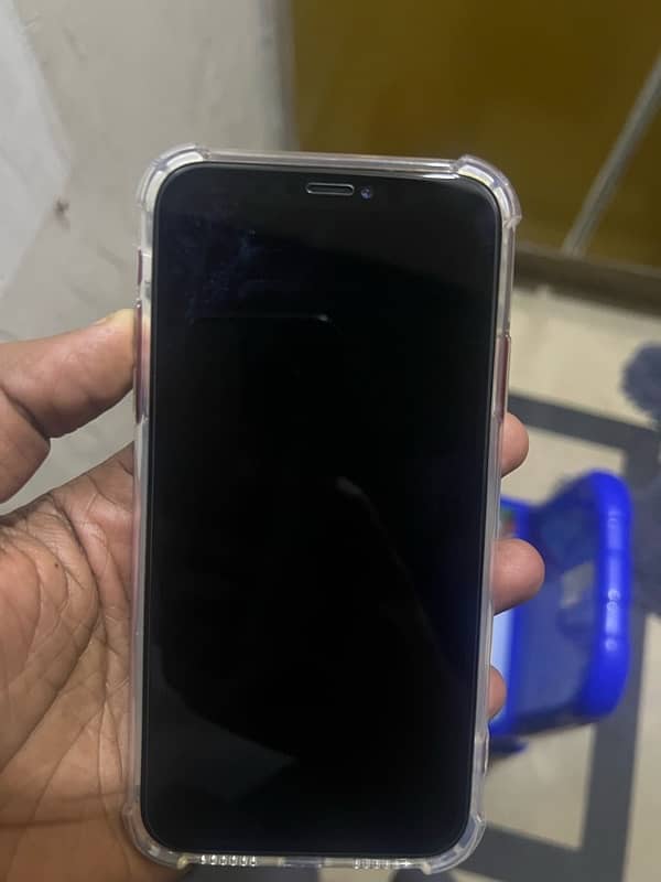 i phone XR Jv 64 GB Batery service pe . chelnay m 100% ok. 03216555540 2