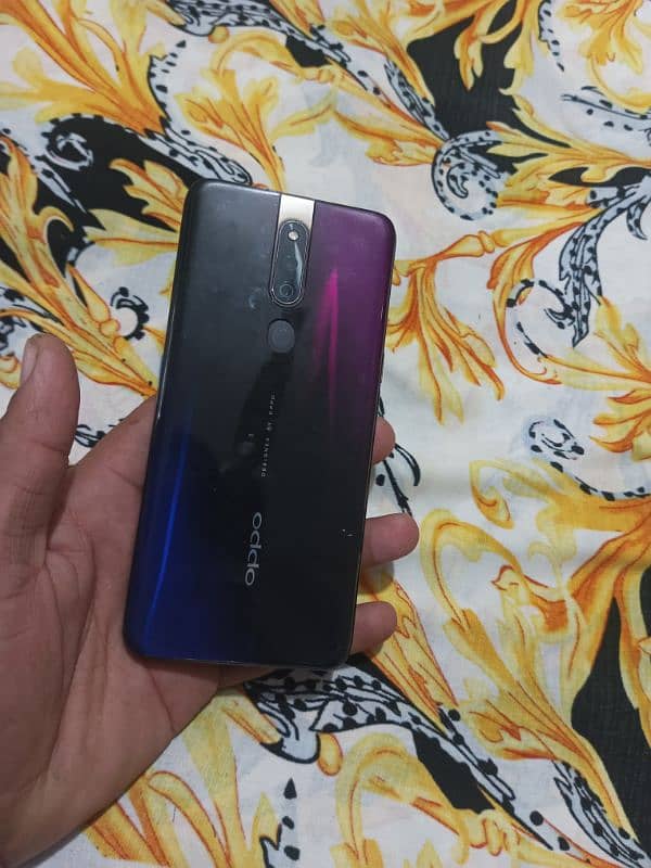 oppo f 11 condition 10/10 1