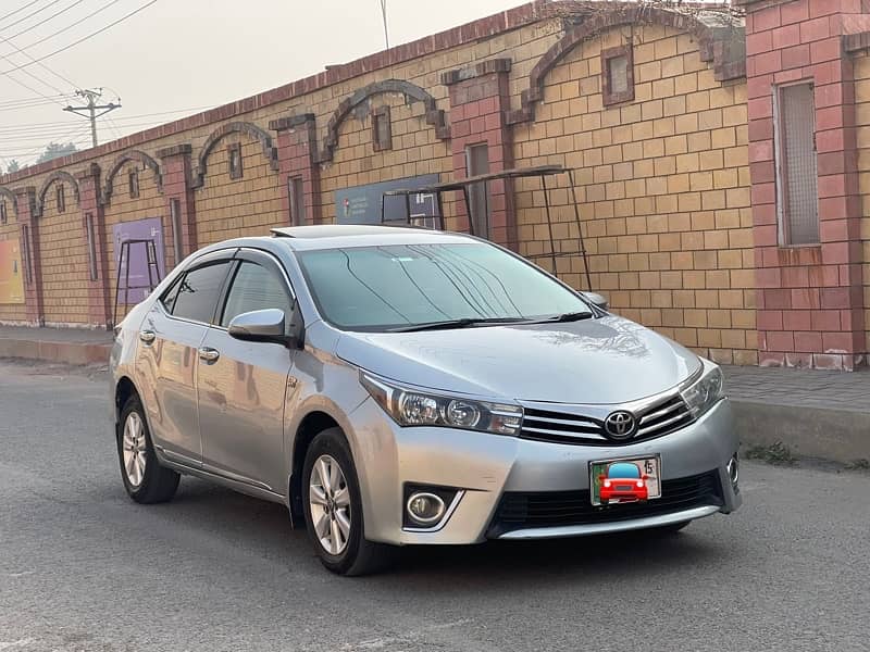 Toyota Altis Grande 2015 0