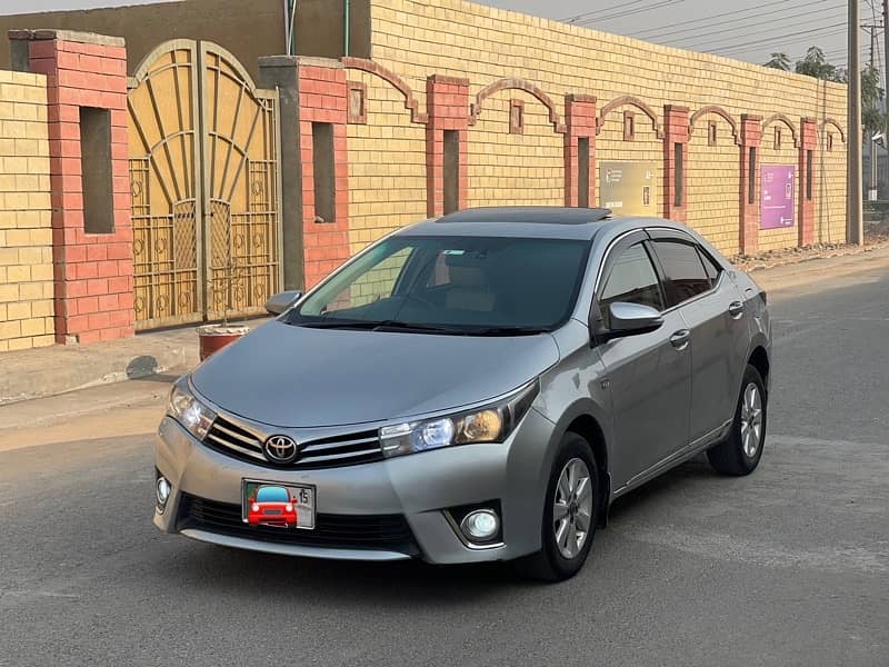 Toyota Altis Grande 2015 1