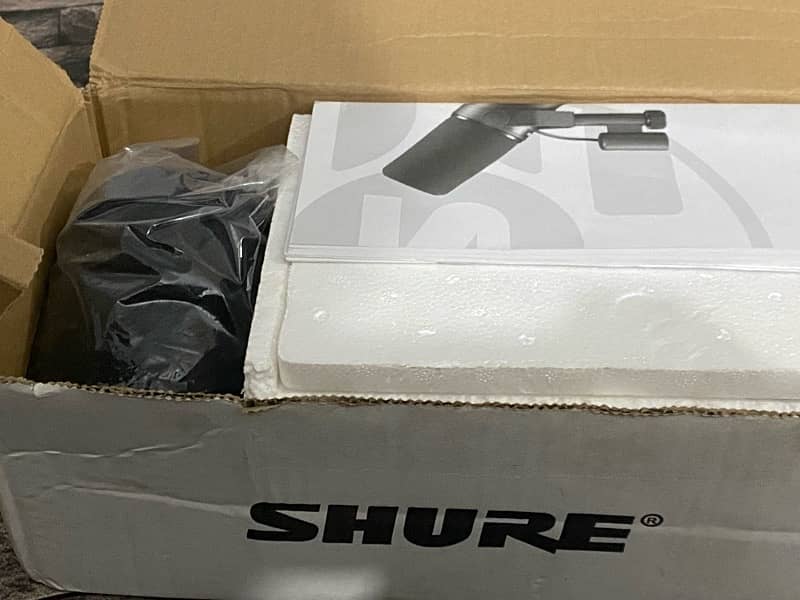 Brand New Mic Shure Sm7b 0